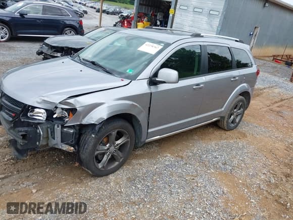 ✅ 2016 Dodge Journey Crossroad • VIN: 3C4PDCGG1GT107577 • Лот: 42278767. Опубликован ранее на IAAI с пробегом 187 510 миль. Бесплатный доступ к архиву аукционных продаж из США и подробный отчёт об истории автомобиля на DreamBid. Изображение 17.