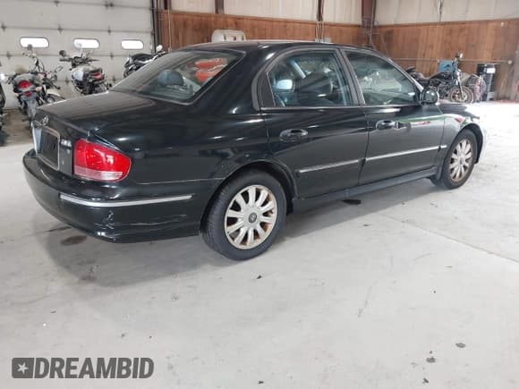 ✅ 2004 Hyundai Sonata GLS • VIN: KMHWF35H44A982135 • Lot: 42640862. Listed on IAAI with 155,339 mi. Free auction sales archive from the USA and detailed vehicle history report at DreamBid. Image 4.
