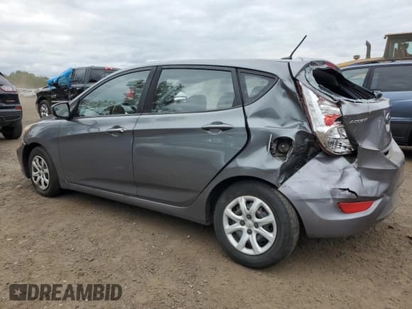 ✅ 2014 Hyundai Accent GS • VIN: KMHCT5AE7EU142546 • Лот: 72621934. Опубликован ранее на Copart с пробегом 130 004 миль. Бесплатный доступ к архиву аукционных продаж из США и подробный отчёт об истории автомобиля на DreamBid. Изображение 2.