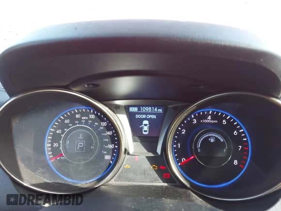 2015 Hyundai Genesis Coupe Ultimate с VIN KMHHU6KJXFU127089, выставлен на аукционе IAAI как лот 41461130 с пробегом 109 814 миль миль и . История ставок и продаж доступна на DreamBid. Изображение 7.