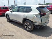 ✅ 2023 Nissan Rogue SL • VIN: 5N1BT3CB9PC847988 • Lot: 42582914. Listed on IAAI with 31,613 mi. Free auction sales archive from the USA and detailed vehicle history report at DreamBid. Image 3.