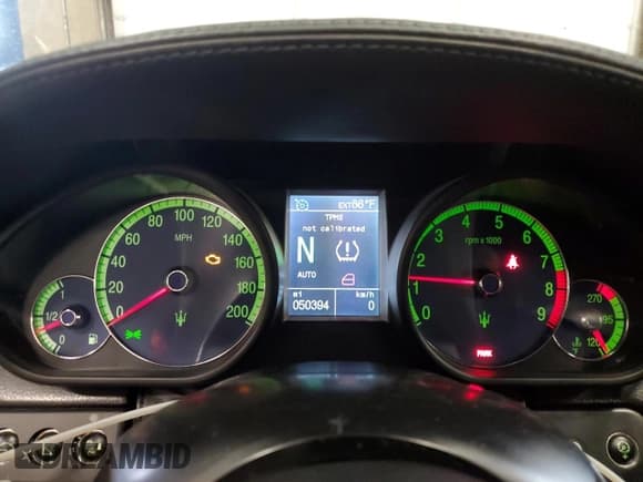 ✅ 2005 Maserati Quattroporte • VIN: ZAMCE39A350017390 • Lot: 72455664. Listed on Copart with 50,394 mi. Free auction sales archive from the USA and detailed vehicle history report at DreamBid. Image 9.