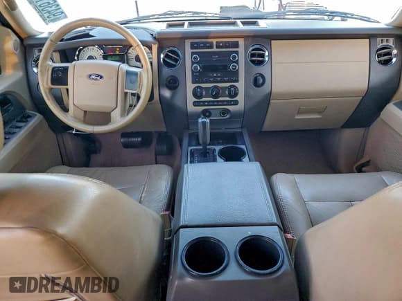 ✅ 2008 Ford Expedition SSV • VIN: 1FMFU155X8LA70703 • Lot: 94361355. Listed on Copart with 225,450 mi. Free auction sales archive from the USA and detailed vehicle history report at DreamBid. Image 8.