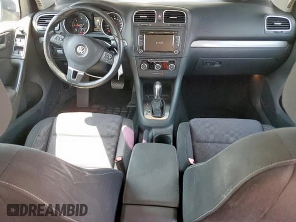 ✅ 2014 Volkswagen Golf TDI • VIN: WVWDM7AJ7EW000295 • Лот: 80740095. Опубликован ранее на Copart с пробегом 140 156 миль. Бесплатный доступ к архиву аукционных продаж из США и подробный отчёт об истории автомобиля на DreamBid. Изображение 8.