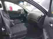 2010 Hyundai Elantra GLS z VIN KMHDC8AE1AU077144, wystawiony jako IAAI lot #41627198 z przebiegiem 136 083 mil mil oraz . Historia ofert i sprzedaży dostępna na DreamBid. Obrazek 5.