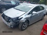 ✅ 2013 Toyota Prius One • VIN: JTDKN3DU3D5567823 • Lot: 43231404. Wystawiony na IAAI z przebiegiem 174 650 mil. Bezpłatny archiwum sprzedaży aukcyjnych z USA i szczegółowy raport historii pojazdu na DreamBid. Zdjęcie 18.