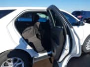 ✅ 2020 Chevrolet Equinox LT • VIN: 3GNAXKEV6LS693712 • Lot: 43298531. Wystawiony na IAAI z przebiegiem 78 094 mil. Bezpłatny archiwum sprzedaży aukcyjnych z USA i szczegółowy raport historii pojazdu na DreamBid. Zdjęcie 8.