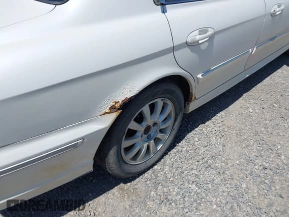 ✅ 2004 Hyundai Sonata GLS • VIN: KMHWF35H34A949529 • Lot: 42526849. Listed on IAAI with 419,036 mi. Free auction sales archive from the USA and detailed vehicle history report at DreamBid. Image 12.