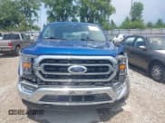 ✅ 2022 Ford F-150 XL • VIN: 1FTFW1E88NKD97983 • Lot: 42827622. Wystawiony na IAAI z przebiegiem 86 393 mil. Bezpłatny archiwum sprzedaży aukcyjnych z USA i szczegółowy raport historii pojazdu na DreamBid. Zdjęcie 13.