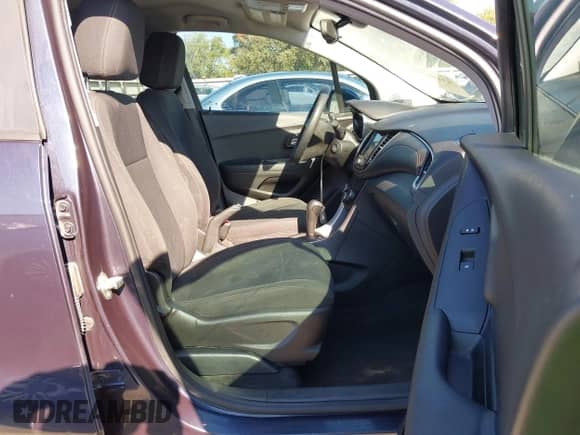 2019 Chevrolet Trax LS с VIN 3GNCJKSB4KL115282, выставлен на аукционе IAAI как лот 43408337 с пробегом 169 454 миль миль и . История ставок и продаж доступна на DreamBid. Изображение 5.