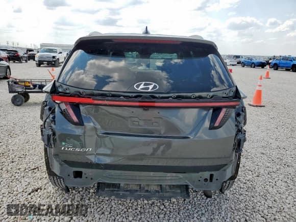 ✅ 2022 Hyundai Tucson SEL • VIN: 5NMJB3AE8NH131128 • Lot: 69476685. Wystawiony na Copart z przebiegiem 61 252 mil. Bezpłatny archiwum sprzedaży aukcyjnych z USA i szczegółowy raport historii pojazdu na DreamBid. Zdjęcie 6.
