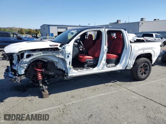 ✅ 2024 Toyota Tacoma TRD Sport Hybrid • VIN: 3TYLC5LNXRT006167 • Лот: 65247485. Опубликован ранее на Copart с пробегом 12 305 миль. Бесплатный доступ к архиву аукционных продаж из США и подробный отчёт об истории автомобиля на DreamBid. Изображение 1.