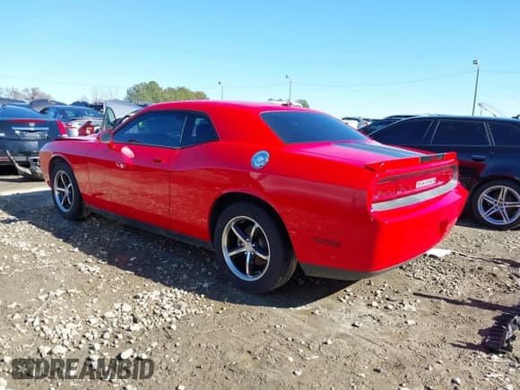 ✅ 2010 Dodge Challenger SE • VIN: 2B3CJ4DV2AH219872 • Lot: 41440902. Wystawiony na IAAI z przebiegiem 170 343 mil. Bezpłatny archiwum sprzedaży aukcyjnych z USA i szczegółowy raport historii pojazdu na DreamBid. Zdjęcie 3.