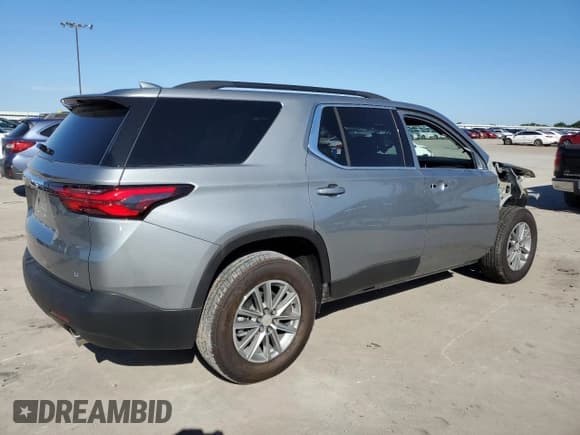 ✅ 2023 Chevrolet Traverse LT Cloth • VIN: 1GNEVMKW8PJ284439 • Lot: 57766154. Listed on Copart with 1,666 mi. Free auction sales archive from the USA and detailed vehicle history report at DreamBid. Image 3.