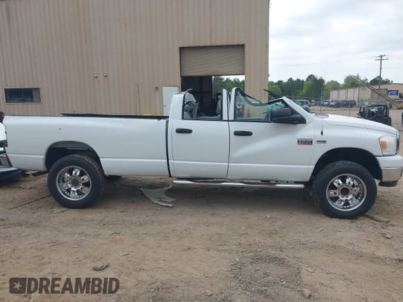 ✅ 2009 Dodge 2500 SLT • VIN: 3D7KS28T49G563144 • Лот: 41986413. Опубликован ранее на IAAI с пробегом 214 762 миль. Бесплатный доступ к архиву аукционных продаж из США и подробный отчёт об истории автомобиля на DreamBid. Изображение 12.