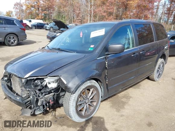 ✅ 2017 Dodge Grand Caravan SXT • VIN: 2C4RDGCG3HR806297 • Lot: 43615060. Listed on IAAI with 160,935 mi. Free auction sales archive from the USA and detailed vehicle history report at DreamBid. Image 2.