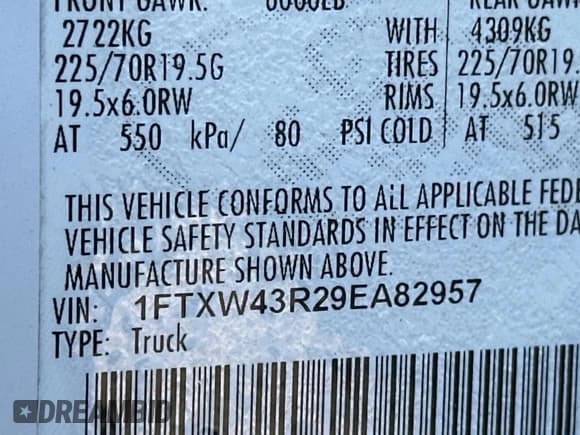 ✅ 2009 Ford F-450 XL • VIN: 1FTXW43R29EA82957 • Lot: 43189425. Wystawiony na Copart z przebiegiem 138 847 mil. Bezpłatny archiwum sprzedaży aukcyjnych z USA i szczegółowy raport historii pojazdu na DreamBid. Zdjęcie 10.