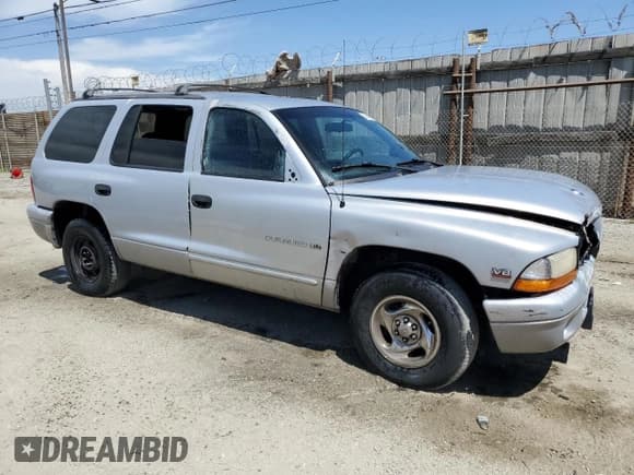 ✅ 1999 Dodge Durango • VIN: 1B4HR28YXXF657066 • Lot: 52645555. Wystawiony na Copart z przebiegiem 131 006 mil. Bezpłatny archiwum sprzedaży aukcyjnych z USA i szczegółowy raport historii pojazdu na DreamBid. Zdjęcie 4.