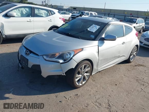 ✅ 2017 Hyundai Veloster Value Edition • VIN: KMHTC6AD7HU305732 • Lot: 43358586. Wystawiony na IAAI z przebiegiem 158 569 mil. Bezpłatny archiwum sprzedaży aukcyjnych z USA i szczegółowy raport historii pojazdu na DreamBid. Zdjęcie 17.