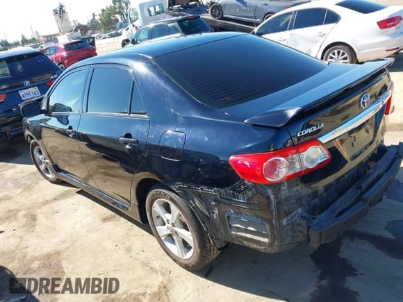 ✅ 2013 Toyota Corolla S Special Edition • VIN: 2T1BU4EE3DC973751 • Lot: 43635627. Wystawiony na IAAI z przebiegiem 108 295 mil. Bezpłatny archiwum sprzedaży aukcyjnych z USA i szczegółowy raport historii pojazdu na DreamBid. Zdjęcie 3.