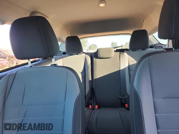 ✅ 2017 Ford Escape S • VIN: 1FMCU0F78HUE20854 • Лот: 84742045. Опубликован ранее на Copart с пробегом 89 382 миль. Бесплатный доступ к архиву аукционных продаж из США и подробный отчёт об истории автомобиля на DreamBid. Изображение 10.