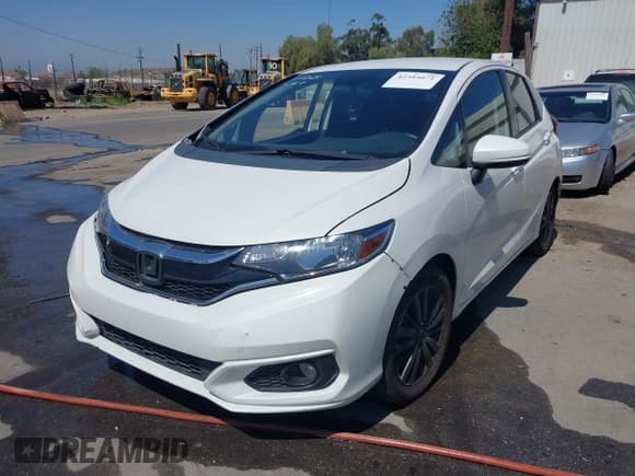 ✅ 2019 Honda Fit LX • VIN: 3HGGK5H4XKM703328 • Lot: 42384071. Listed on IAAI with 70,764 mi. Free auction sales archive from the USA and detailed vehicle history report at DreamBid. Image 17.