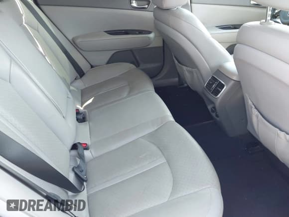 ✅ 2016 Kia Optima EX • VIN: 5XXGU4L37GG058017 • Лот: 43193420. Опубликован ранее на IAAI с пробегом 117 617 миль. Бесплатный доступ к архиву аукционных продаж из США и подробный отчёт об истории автомобиля на DreamBid. Изображение 8.