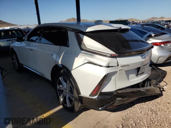 ✅ 2024 Cadillac LYRIQ Tech • VIN: 1GYKPMRK5RZ104115 • Lot: 67716004. Listed on Copart with 11,307 mi. Free auction sales archive from the USA and detailed vehicle history report at DreamBid. Image 2.