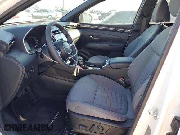 ✅ 2024 Hyundai Santa Cruz SEL • VIN: 5NTJB4AEXRH100477 • Lot: 87488495. Listed on Copart with 21,315 mi. Free auction sales archive from the USA and detailed vehicle history report at DreamBid. Image 7.