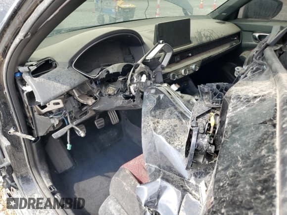 ✅ 2024 Honda Civic Si • VIN: 2HGFE1E5XRH476448 • Lot: 81060925. Wystawiony na Copart z przebiegiem Nie podano. Bezpłatny archiwum sprzedaży aukcyjnych z USA i szczegółowy raport historii pojazdu na DreamBid. Zdjęcie 8.