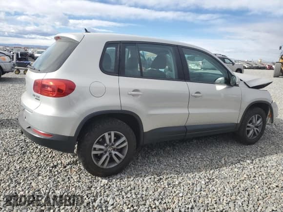 ✅ 2013 Volkswagen Tiguan S • VIN: WVGBV3AX0DW580839 • Lot: 91923325. Listed on Copart with 171,206 mi. Free auction sales archive from the USA and detailed vehicle history report at DreamBid. Image 3.