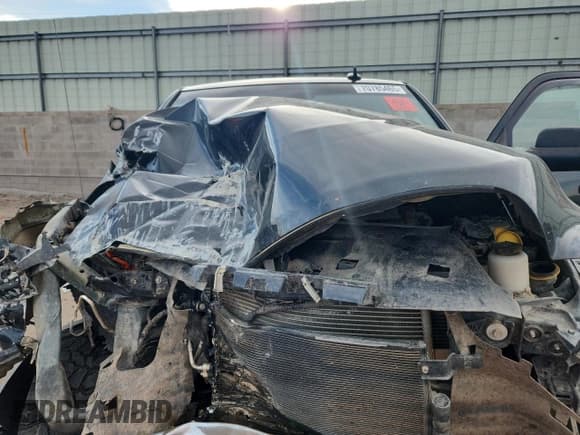 ✅ 2018 Ram 3500 SLT • VIN: 3C63R3DL5JG147072 • Lot: 70785465. Wystawiony na Copart z przebiegiem Nie podano. Bezpłatny archiwum sprzedaży aukcyjnych z USA i szczegółowy raport historii pojazdu na DreamBid. Zdjęcie 11.