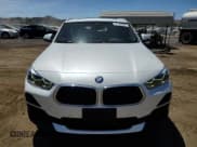 ✅ 2023 BMW X2 sDrive28i • VIN: WBXYH9C06P5V65784 • Лот: 57108985. Опубликован ранее на Copart с пробегом 37 113 миль. Бесплатный доступ к архиву аукционных продаж из США и подробный отчёт об истории автомобиля на DreamBid. Изображение 5.