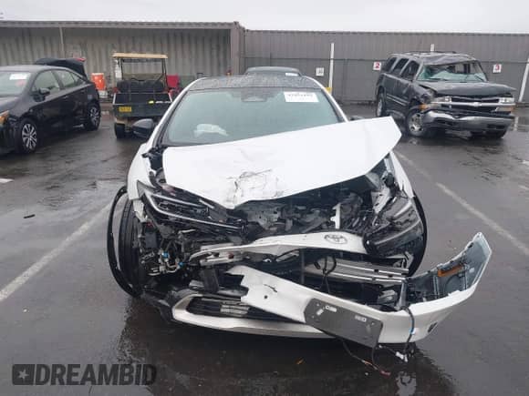 2024 Toyota Prius SE with VIN JTDACACU4R3025222, listed as a IAAI auction lot 43452192 with 5,915 mi miles and . Bid and sale history available at DreamBid. Image 13.