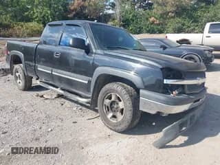 2004 Chevrolet Silverado 1500 Z71 with VIN 2GCEK19TX41259074, listed as a IAAI auction lot 43373844 with 298,812 mi miles and . Bid and sale history available at DreamBid. Image 1.