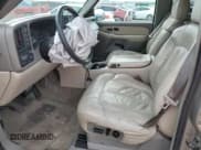 ✅ 2002 Chevrolet Suburban Z71 • VIN: 3GNFK16Z22G255447 • Лот: 49962965. Опубликован ранее на Copart с пробегом Не указан. Бесплатный доступ к архиву аукционных продаж из США и подробный отчёт об истории автомобиля на DreamBid. Изображение 7.