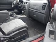 ✅ 2007 Dodge Nitro SXT • VIN: 1D8GU28K17W601446 • Lot: 41014232. Wystawiony na IAAI z przebiegiem 213 935 mil. Bezpłatny archiwum sprzedaży aukcyjnych z USA i szczegółowy raport historii pojazdu na DreamBid. Zdjęcie 5.