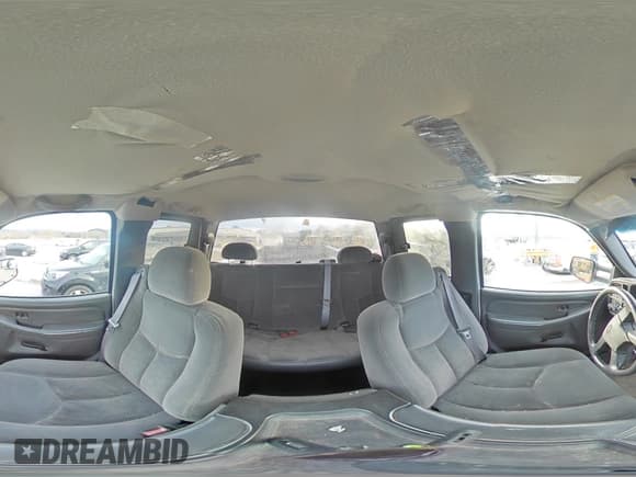 ✅ 2006 Chevrolet Silverado 2500HD Work Truck • VIN: 1GCHK29226E117541 • Лот: 85210894. Опубликован ранее на Copart с пробегом 323 223 миль. Бесплатный доступ к архиву аукционных продаж из США и подробный отчёт об истории автомобиля на DreamBid. Изображение 12.