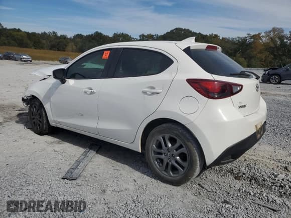 ✅ 2020 Toyota Yaris LE • VIN: 3MYDLBJV6LY707369 • Lot: 73198003. Wystawiony na Copart z przebiegiem Nie podano. Bezpłatny archiwum sprzedaży aukcyjnych z USA i szczegółowy raport historii pojazdu na DreamBid. Zdjęcie 2.