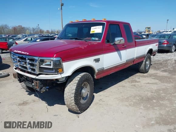 ✅ 1995 Ford F-250 • VIN: 1FTHX26FXSKA04618 • Лот: 42005763. Опубликован ранее на IAAI с пробегом 365 853 миль. Бесплатный доступ к архиву аукционных продаж из США и подробный отчёт об истории автомобиля на DreamBid. Изображение 18.