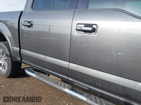 ✅ 2020 Ford F-150 XL • VIN: 1FTEW1E42LKD81901 • Лот: 42601555. Опубликован ранее на IAAI с пробегом 52 821 миль. Бесплатный доступ к архиву аукционных продаж из США и подробный отчёт об истории автомобиля на DreamBid. Изображение 6.