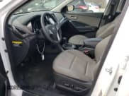 ✅ 2018 Hyundai Santa Fe 2.4L • VIN: 5NMZUDLB4JH098211 • Лот: 69748312. Опубликован ранее на Copart с пробегом 54 445 миль. Бесплатный доступ к архиву аукционных продаж из США и подробный отчёт об истории автомобиля на DreamBid. Изображение 7.