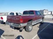 ✅ 2001 Dodge 2500 • VIN: 3B7KF236X1G820005 • Lot: 43340201. Wystawiony na IAAI z przebiegiem 285 607 mil. Bezpłatny archiwum sprzedaży aukcyjnych z USA i szczegółowy raport historii pojazdu na DreamBid. Zdjęcie 4.