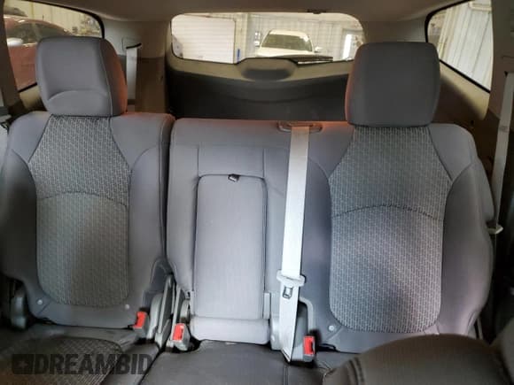 ✅ 2012 Chevrolet Traverse LS • VIN: 1GNKVFED7CJ419879 • Lot: 70472845. Wystawiony na Copart z przebiegiem 118 384 mil. Bezpłatny archiwum sprzedaży aukcyjnych z USA i szczegółowy raport historii pojazdu na DreamBid. Zdjęcie 10.