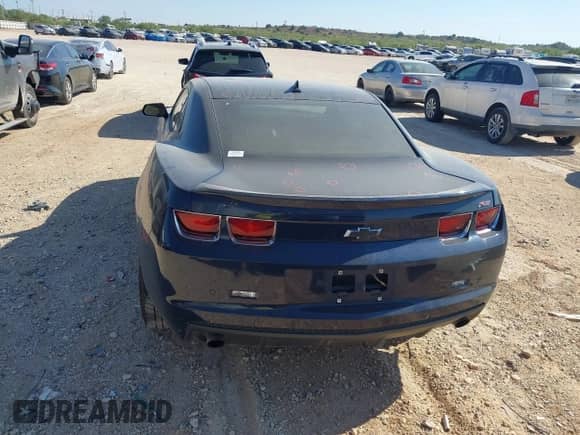 2010 Chevrolet Camaro 2LT с VIN 2G1FC1EV9A9220555, выставлен на аукционе IAAI как лот 43445914 с пробегом 124 783 миль миль и . История ставок и продаж доступна на DreamBid. Изображение 16.