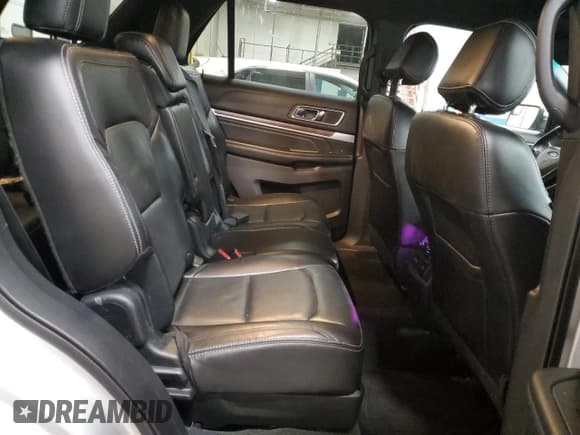 ✅ 2016 Ford Explorer Limited • VIN: 1FM5K8F8XGGC48927 • Lot: 85437345. Wystawiony na Copart z przebiegiem 124 634 mil. Bezpłatny archiwum sprzedaży aukcyjnych z USA i szczegółowy raport historii pojazdu na DreamBid. Zdjęcie 11.