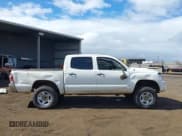 ✅ 2015 Toyota Tacoma • VIN: 5TFLU4EN0FX137548 • Лот: 43586458. Опубликован ранее на IAAI с пробегом 215 829 миль. Бесплатный доступ к архиву аукционных продаж из США и подробный отчёт об истории автомобиля на DreamBid. Изображение 14.