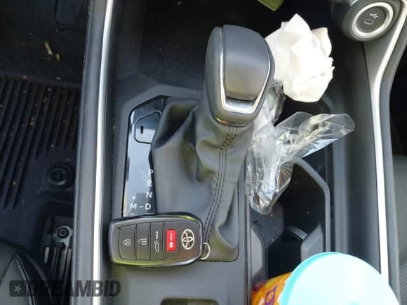 ✅ 2024 Toyota Highlander XLE • VIN: 5TDAAAB52RS003735 • Лот: 42373845. Опубликован ранее на IAAI с пробегом 12 569 миль. Бесплатный доступ к архиву аукционных продаж из США и подробный отчёт об истории автомобиля на DreamBid. Изображение 11.