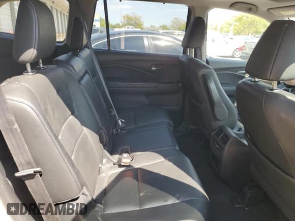 ✅ 2019 Honda Pilot EX-L • VIN: 5FNYF6H52KB043327 • Lot: 80806585. Listed on Copart with 89,702 mi. Free auction sales archive from the USA and detailed vehicle history report at DreamBid. Image 11.