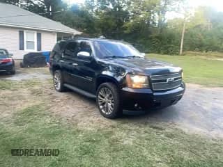 2008 Chevrolet Tahoe 1LT z VIN 1GNFK130X8R278599, wystawiony jako Copart lot #85783905 z przebiegiem 236 259 mil mil oraz Szkoda całkowita • Salvage title. Historia ofert i sprzedaży dostępna na DreamBid. Obrazek 1.